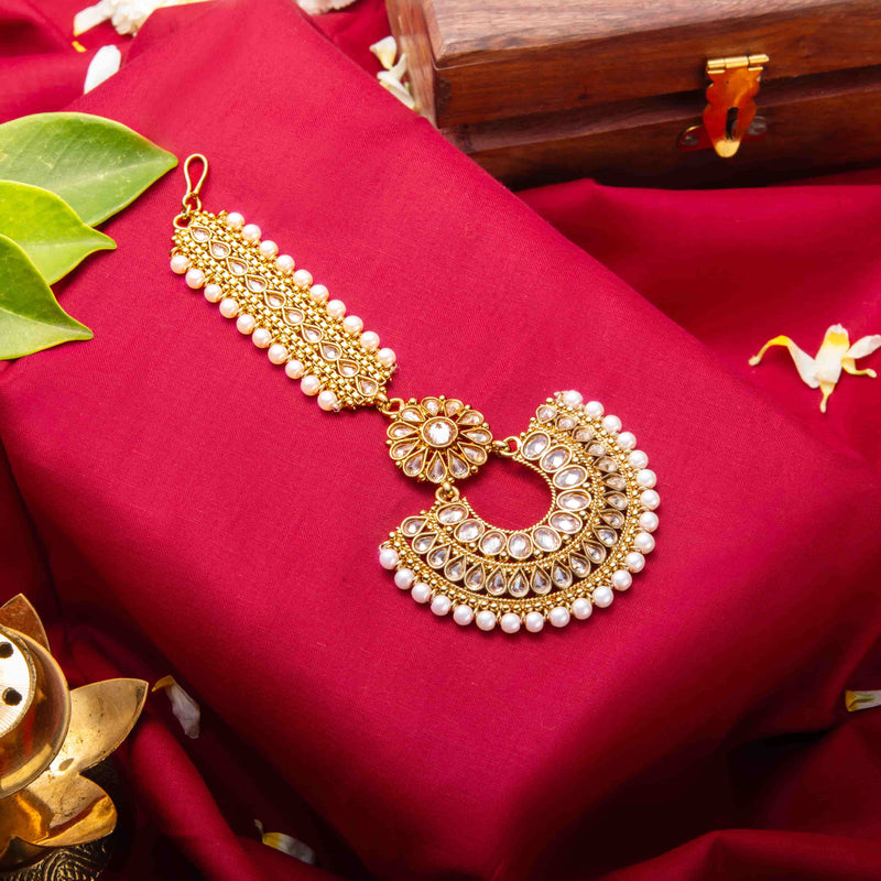 Grishma Gold Kundan Maang Tikka With Pearls – Romikas