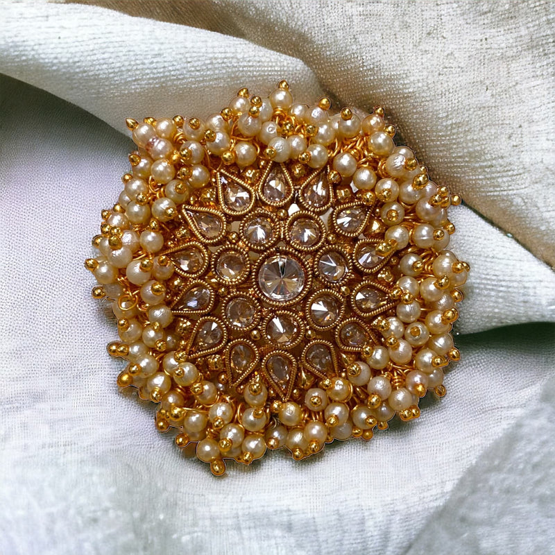 From the best Indian Jewelry Shop in Pleasanton, California, this is an adjustable polki ring with cluster pearls.