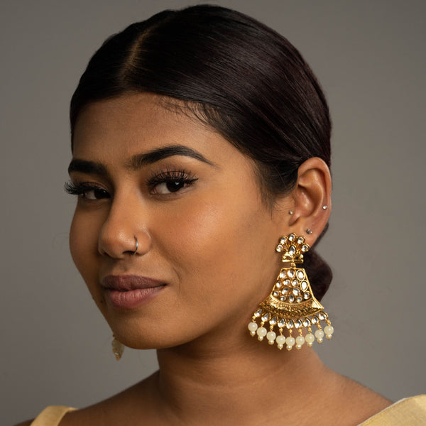 White Mahila Kundan Earrings