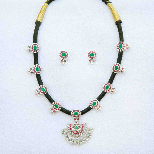 Emerald Nyla necklace set: gemstones, pearls, silver - Romikas