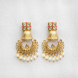 Gold Tara earrings: kundan, pearls - Romikas