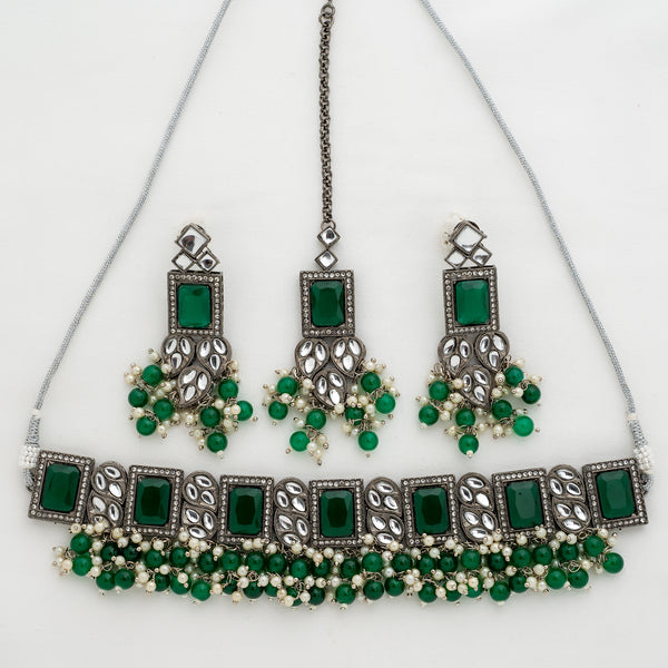 Emerald Noorani Kundan Choker Set