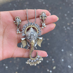 White Ganesh Jewelry Set