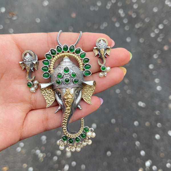 Green Ganesh Jewelry Set