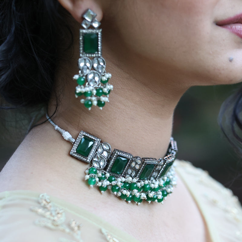 Emerald Noorani Jewelry Set